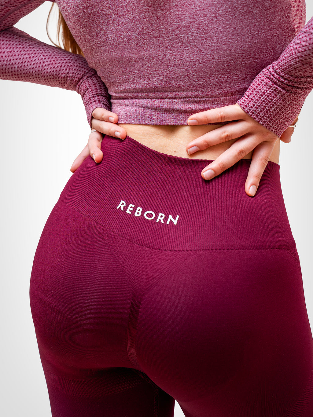 Reborn Essential Legging