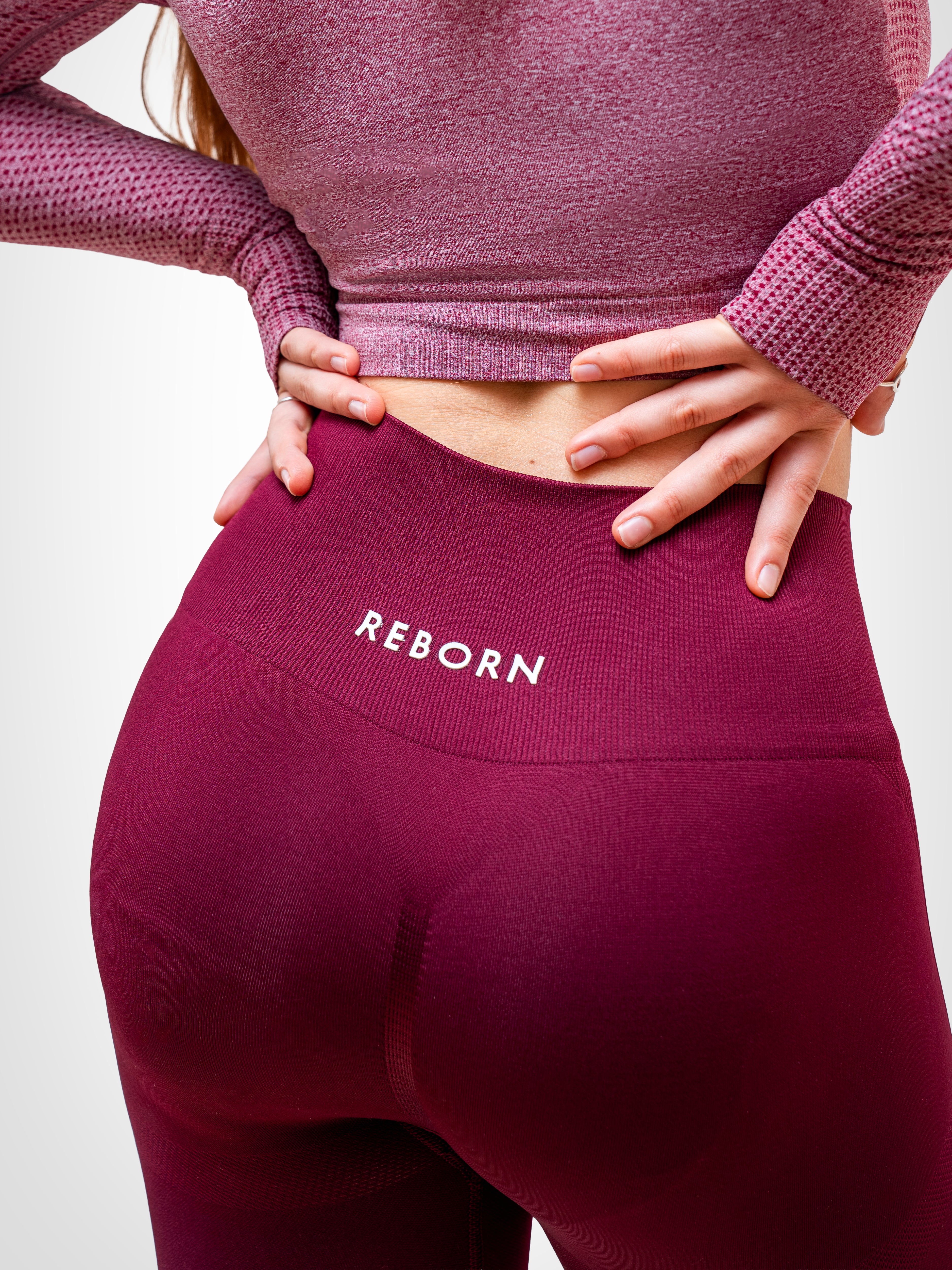 Reborn Essential Legging