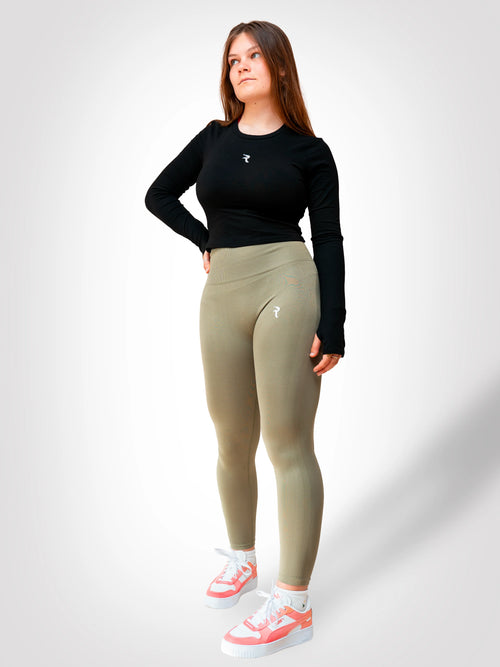 Reborn Essential Legging